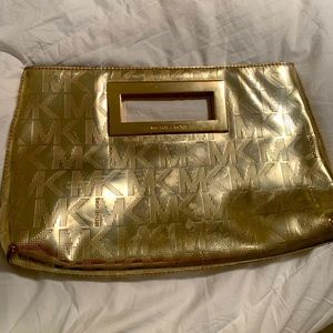 MICHAEL KORS gold clutch